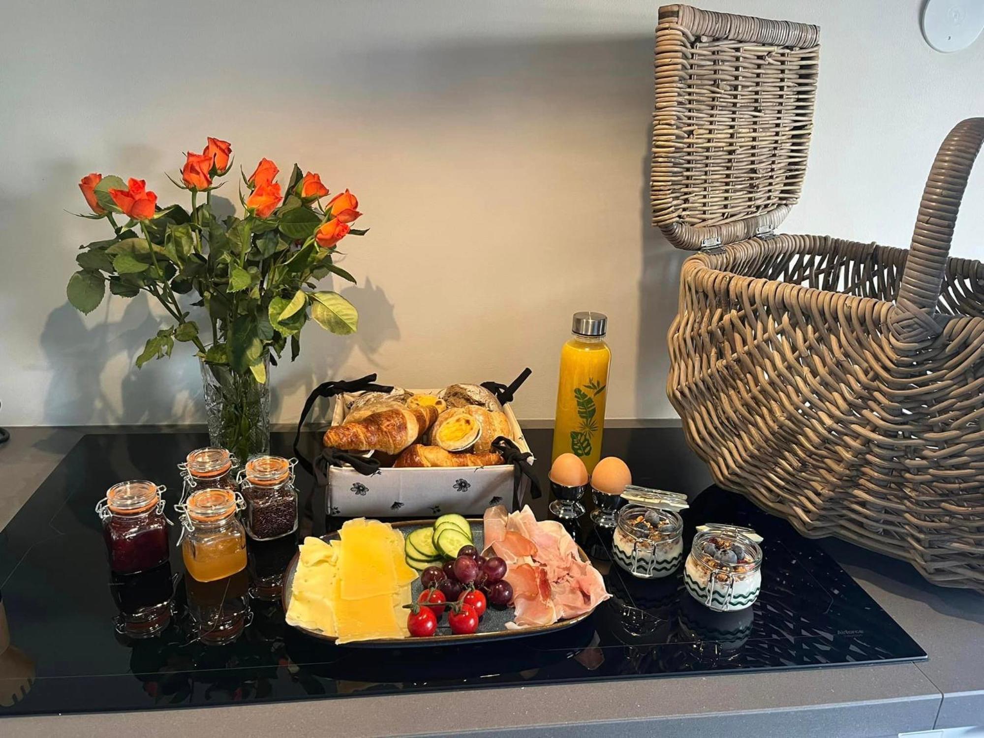Bed & Breakfast+ De Kooimolen Dreumel Екстериор снимка