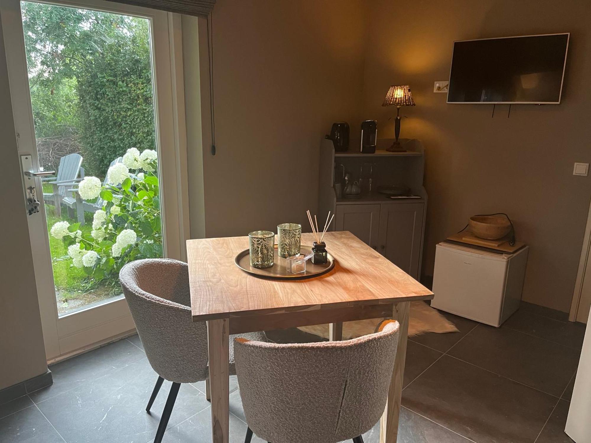 Bed & Breakfast+ De Kooimolen Dreumel Екстериор снимка