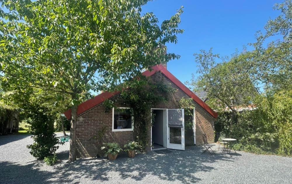 Bed & Breakfast+ De Kooimolen Dreumel Екстериор снимка